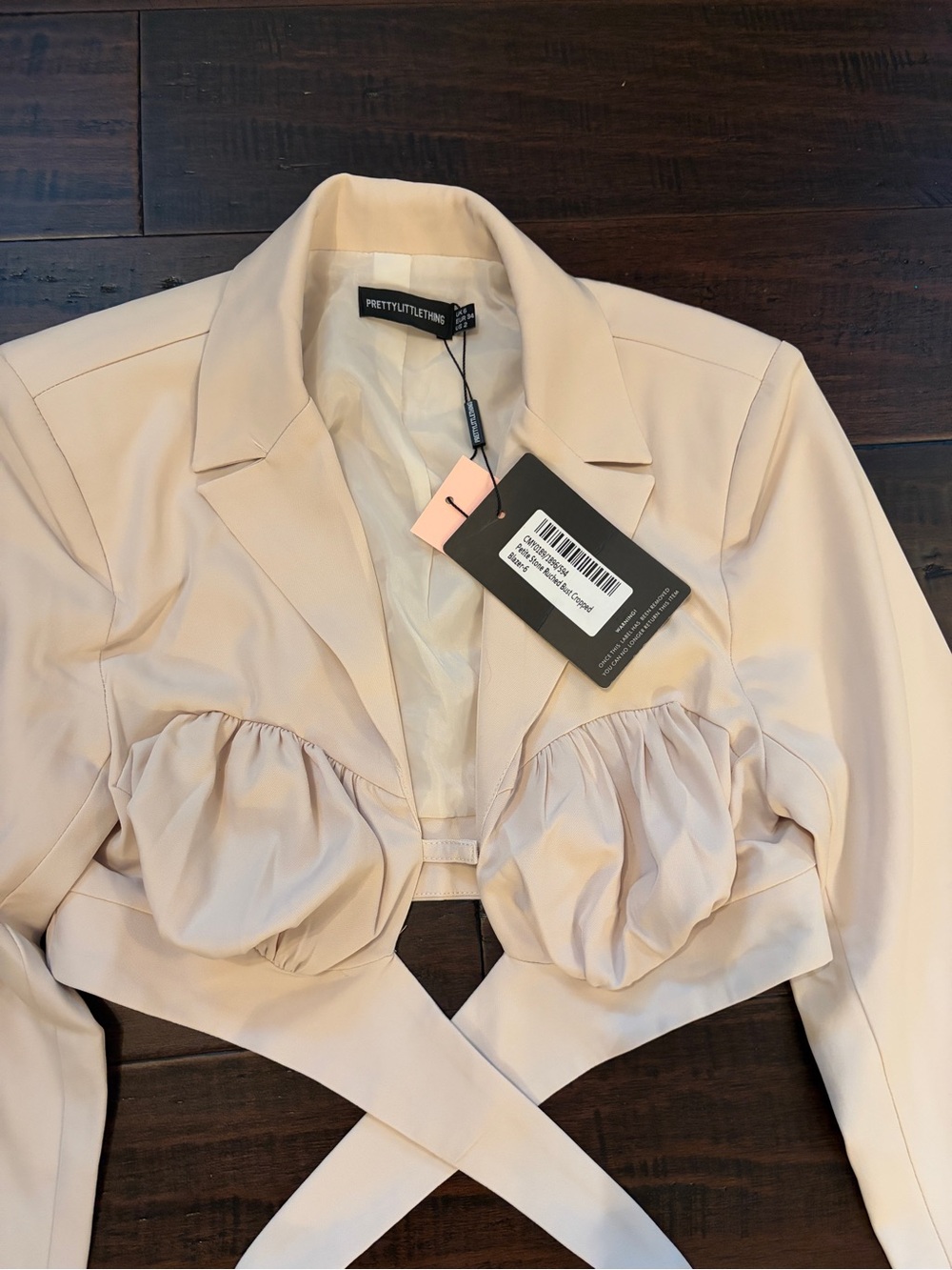 NWT Pretty little Thing Ruched Bust Cropped Blazer in Stone wrap waist sexy - Picture 6 of 10